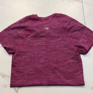 striped sonic pink swiftly tech, size 2